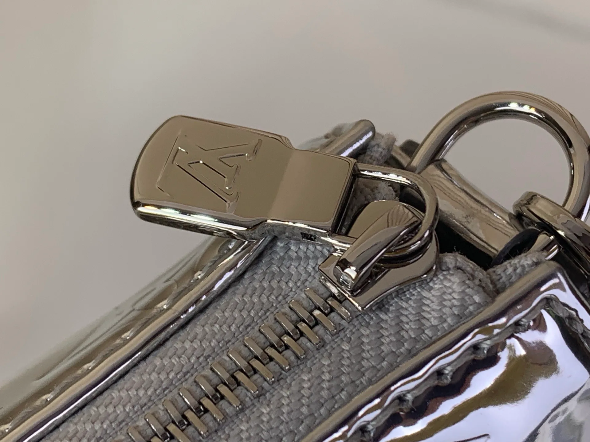 Клатчи Женские Louis Vuitton 5041305