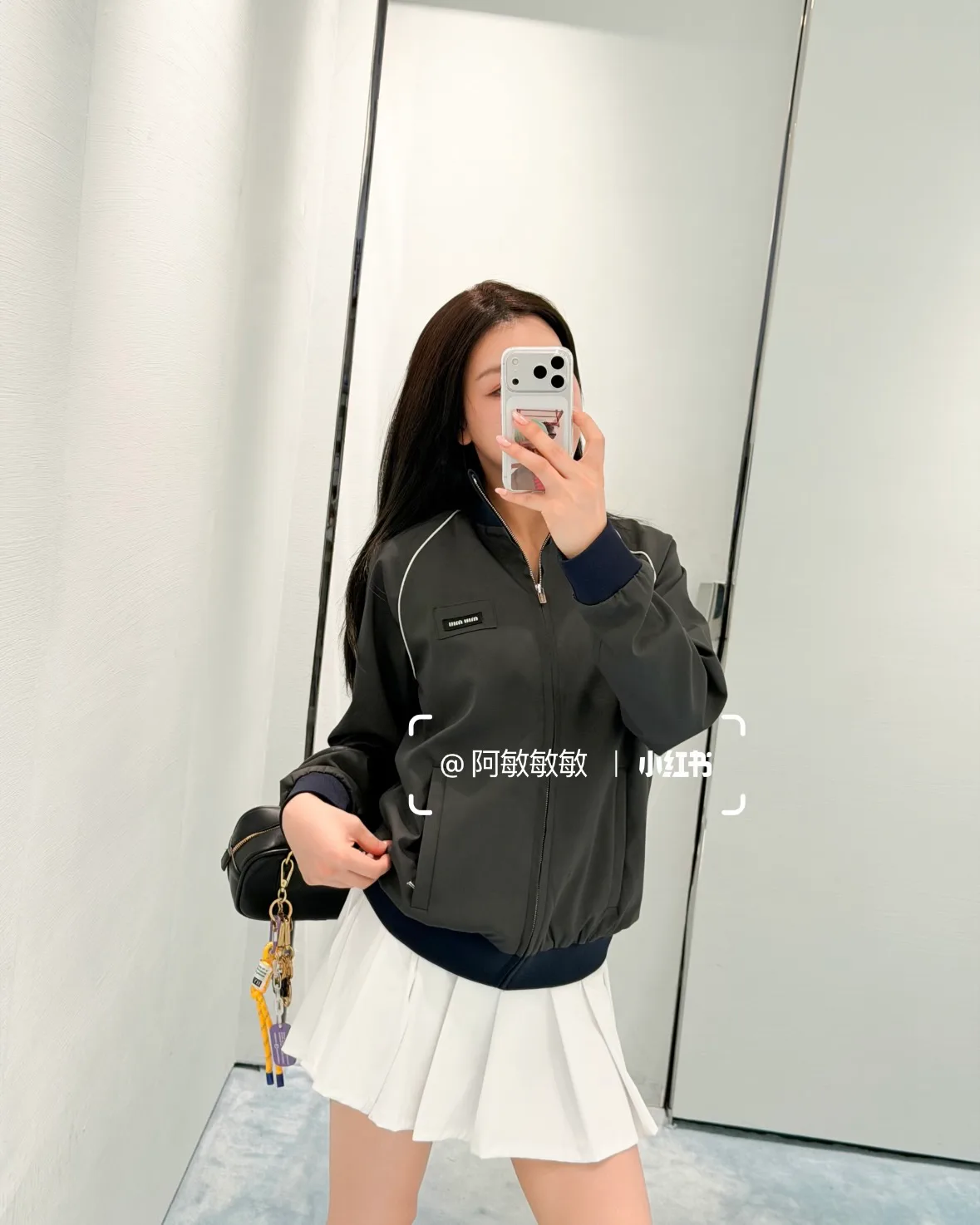 Куртки И Пуховики Женские Miu Miu 18173772