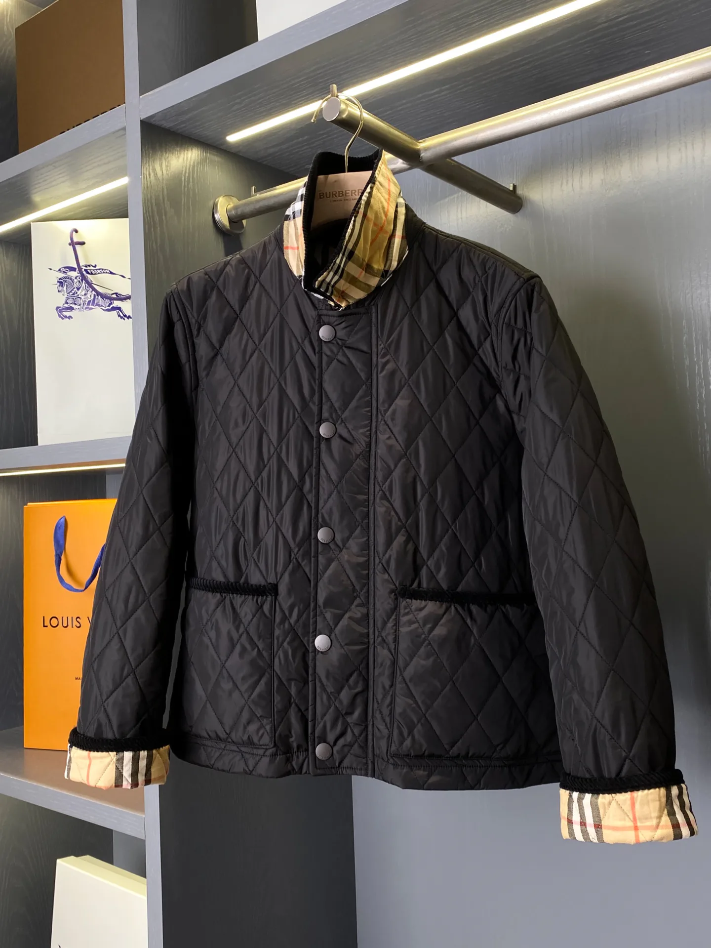 Куртки И Пуховики Женские Burberry 18513005