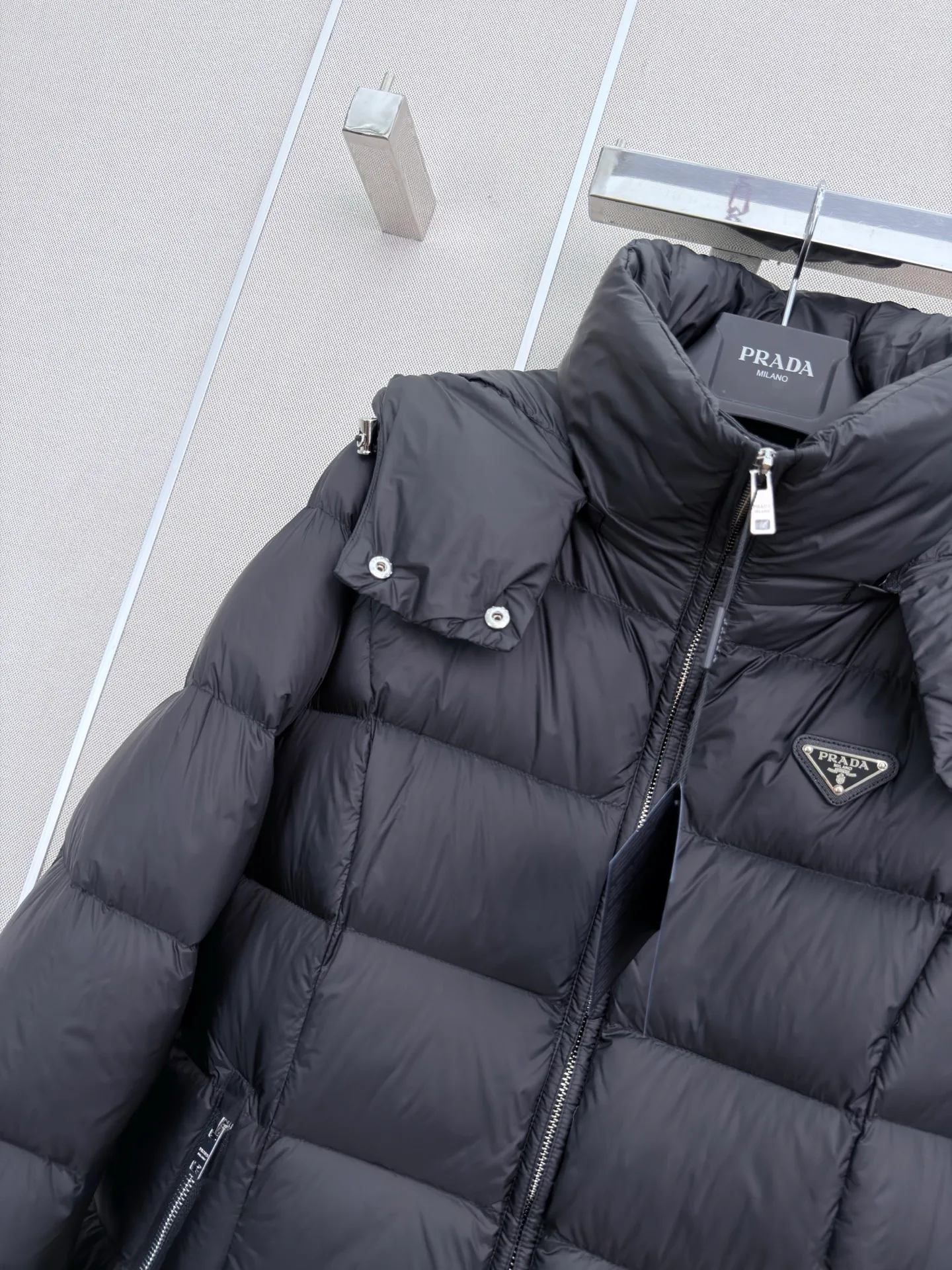 Куртки И Пуховики Женские Prada 18185814