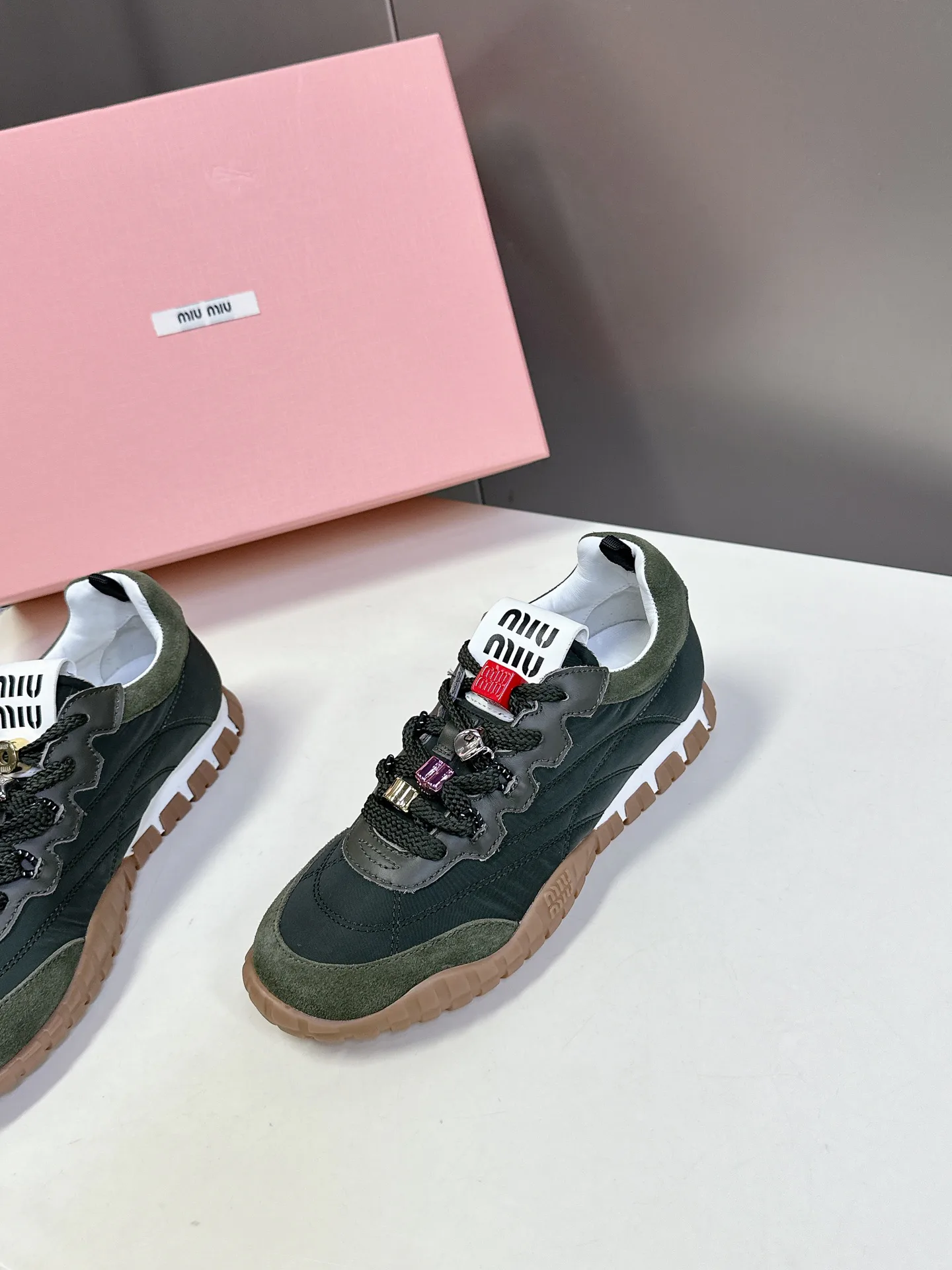 Кроссовки Женские Miu Miu 68399