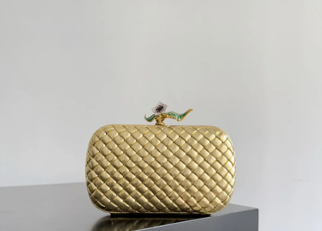 Клатчи Женские Bottega Veneta 154300