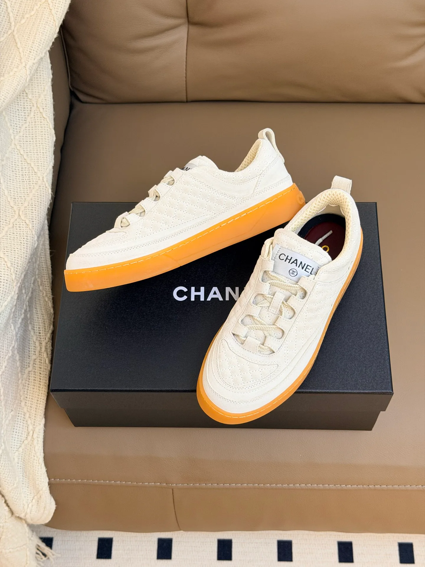 Кроссовки Женские Chanel 17510622