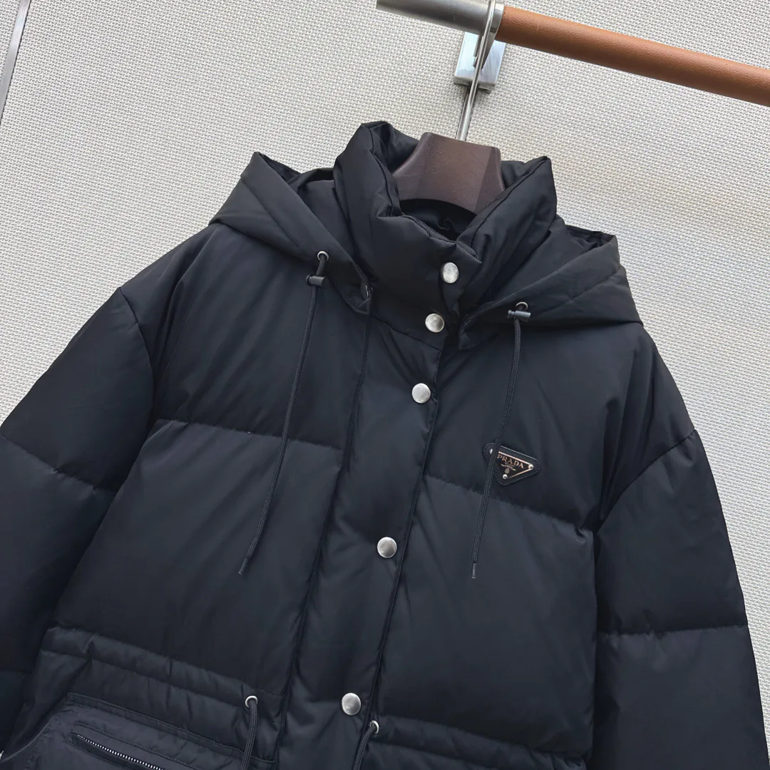 Куртки И Пуховики Женские Prada 18093803