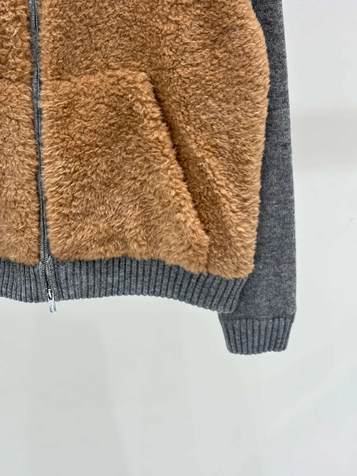 Куртки И Пуховики Женские Miu Miu 220554