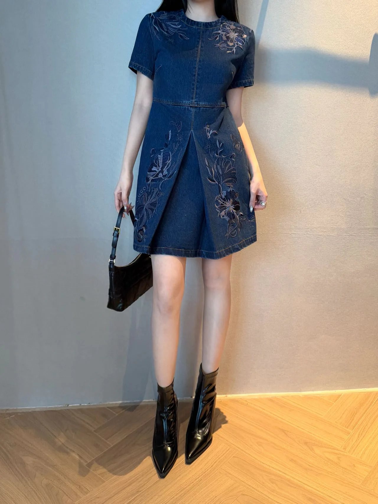 Платья Женские Gucci 11206394