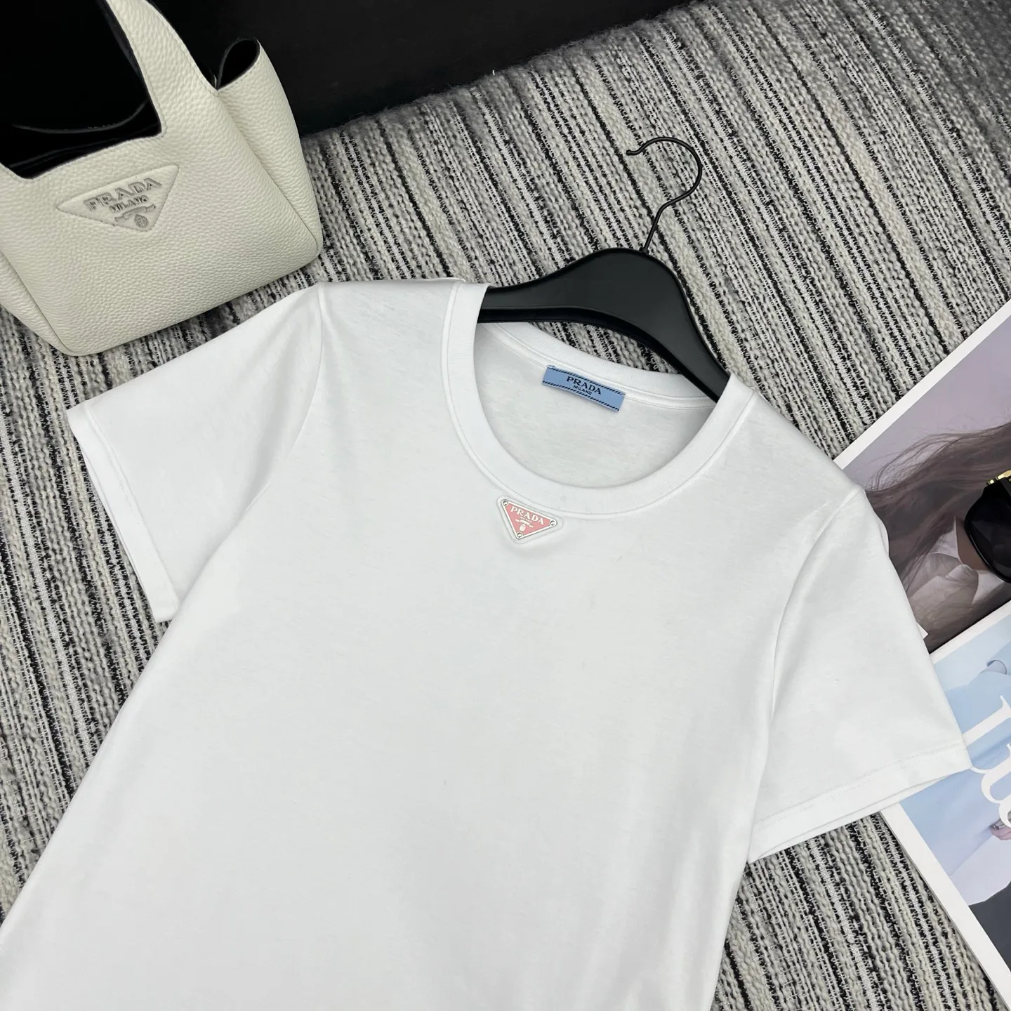 Футболки Женские Prada 4382595