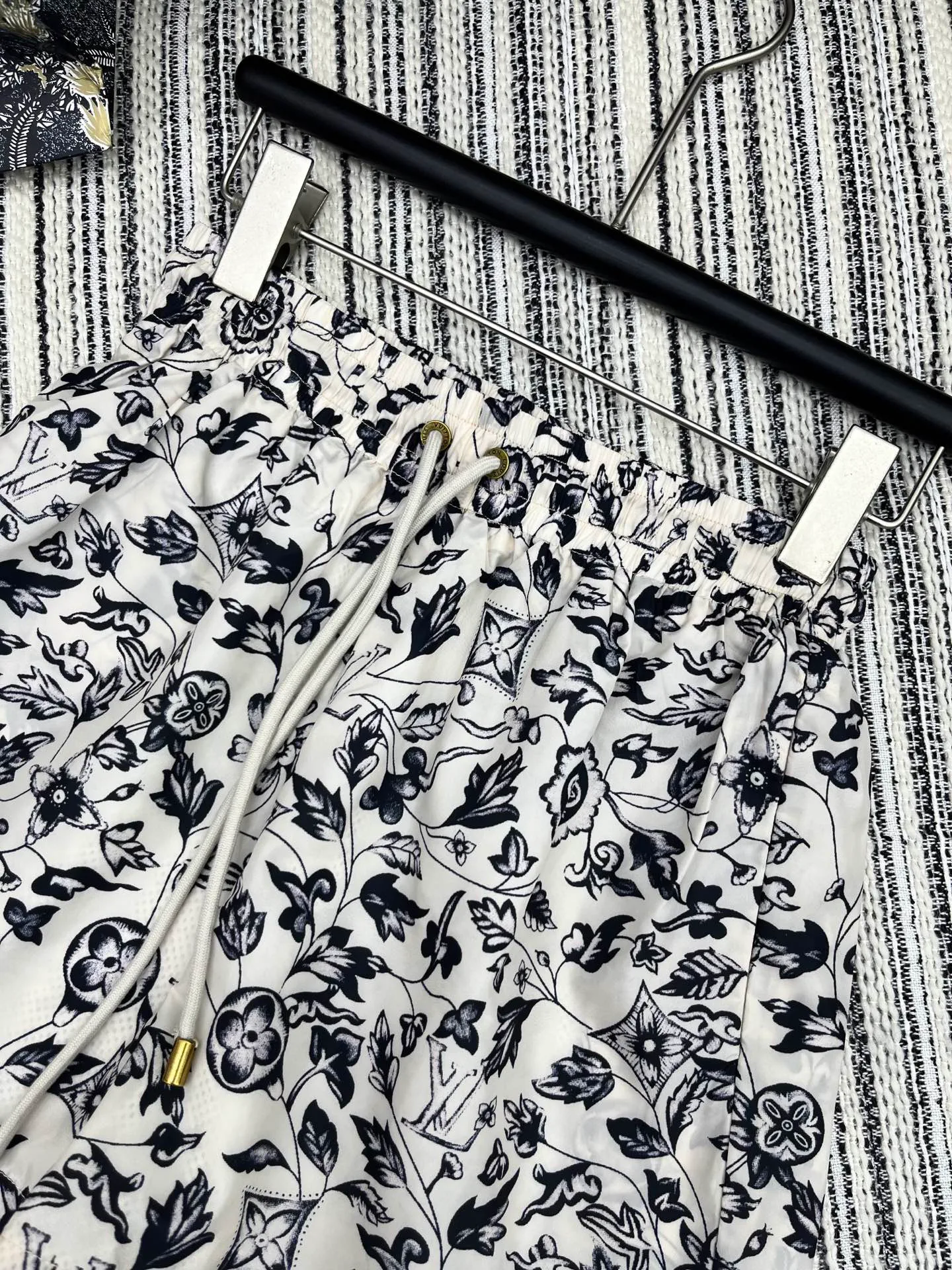 Шорты Женские Louis Vuitton 28975