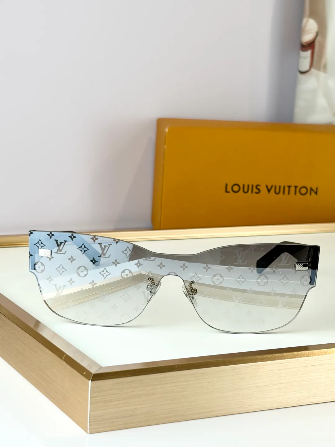 Очки Louis Vuitton 11562194