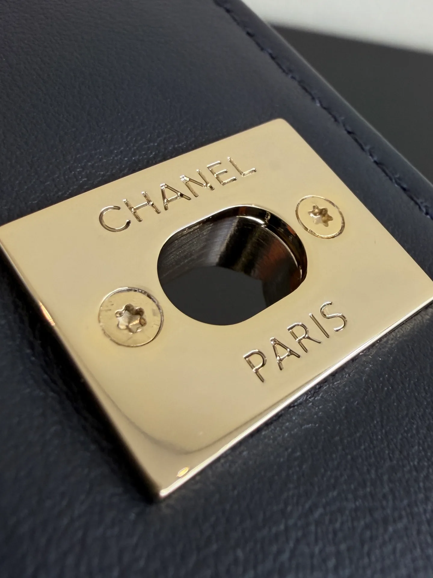 Классические Сумки Женские Chanel 17136024