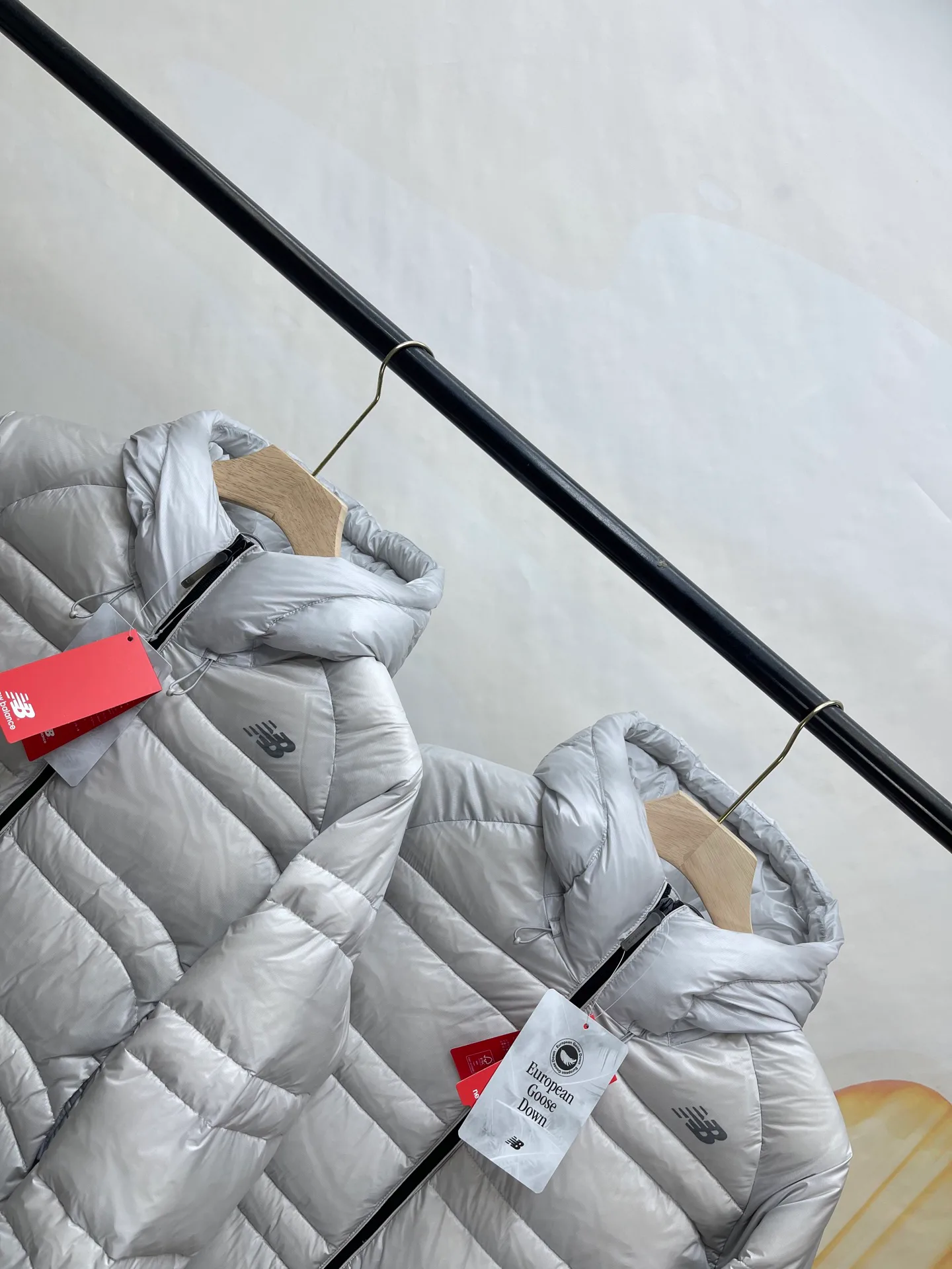 Куртки И Пуховики Женские New Balance 5379751