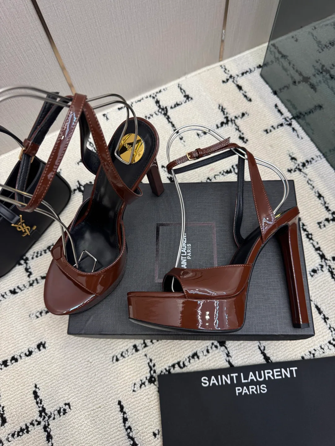 Босоножки Женские Saint Laurent 18049020