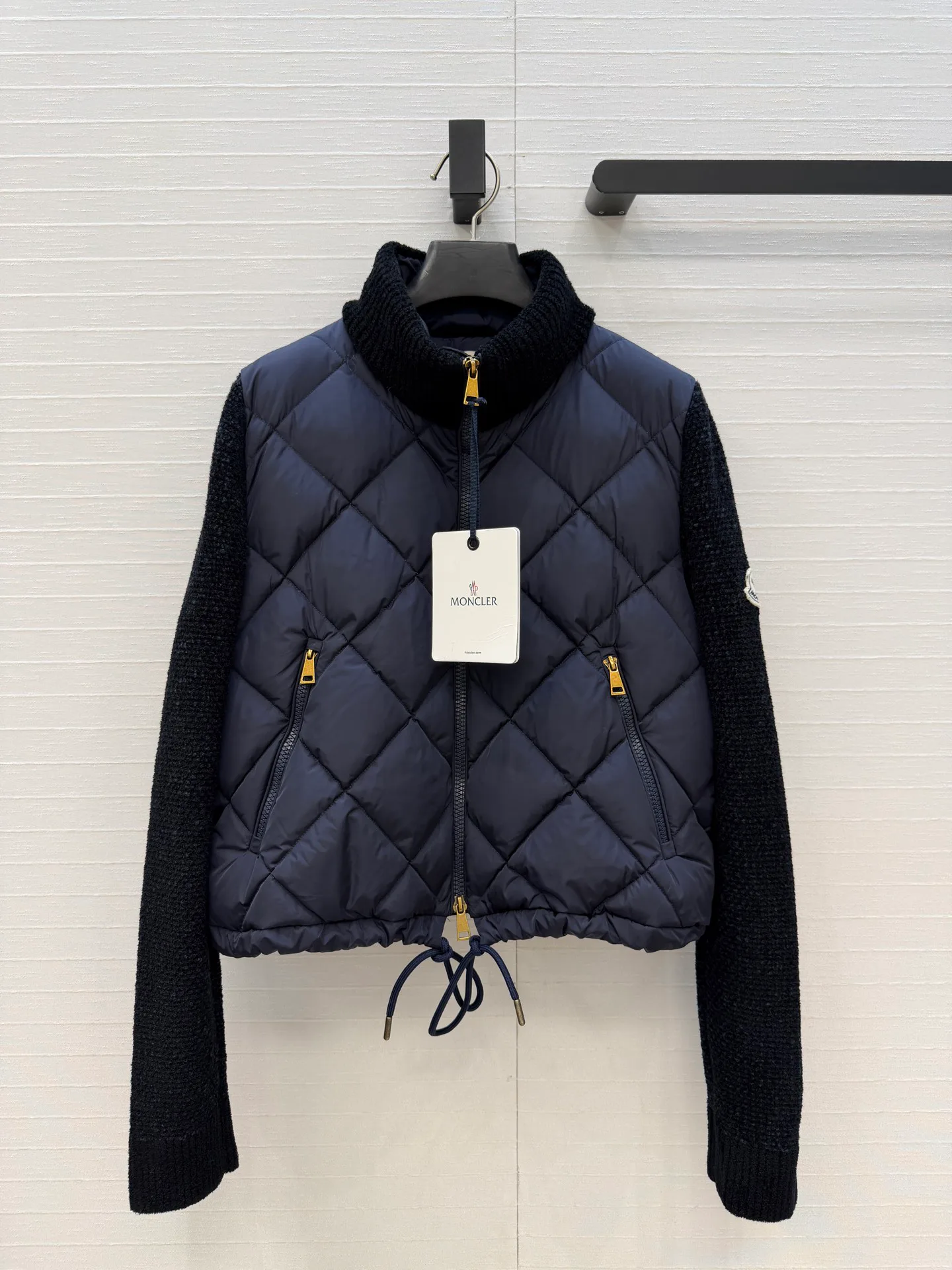 Куртки И Пуховики Женские Moncler 18678160