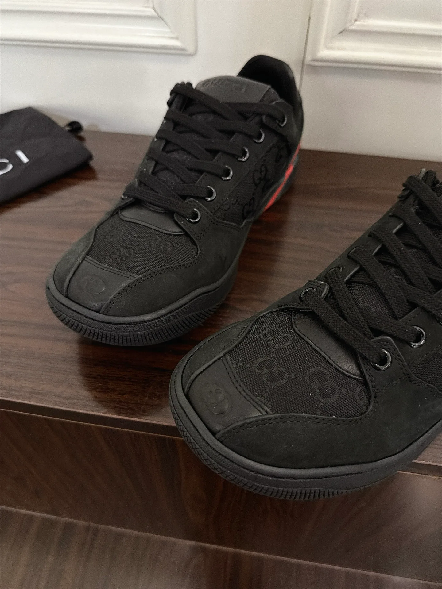 Кроссовки Женские Gucci 18586674