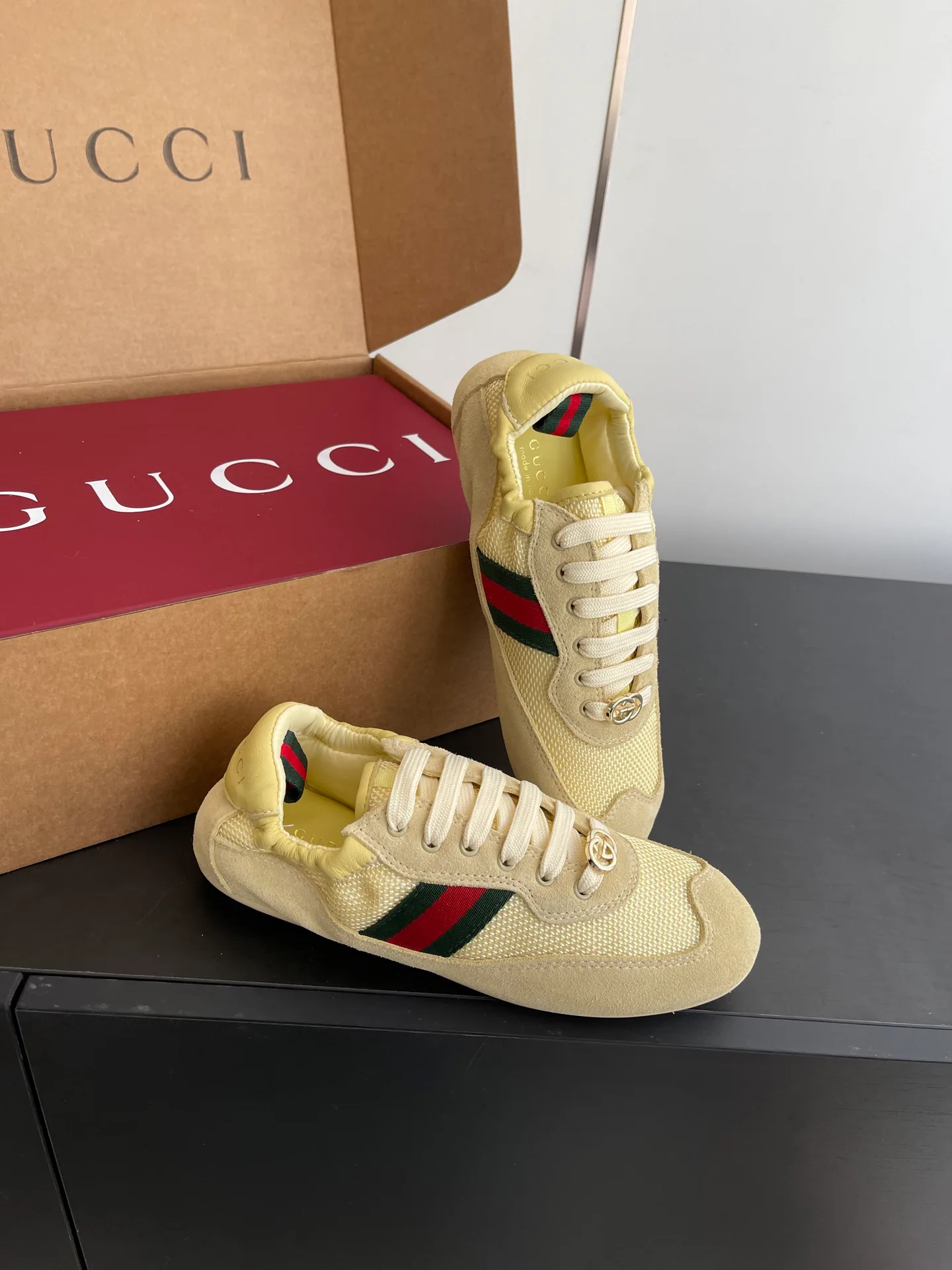 Кроссовки Женские Gucci 447260