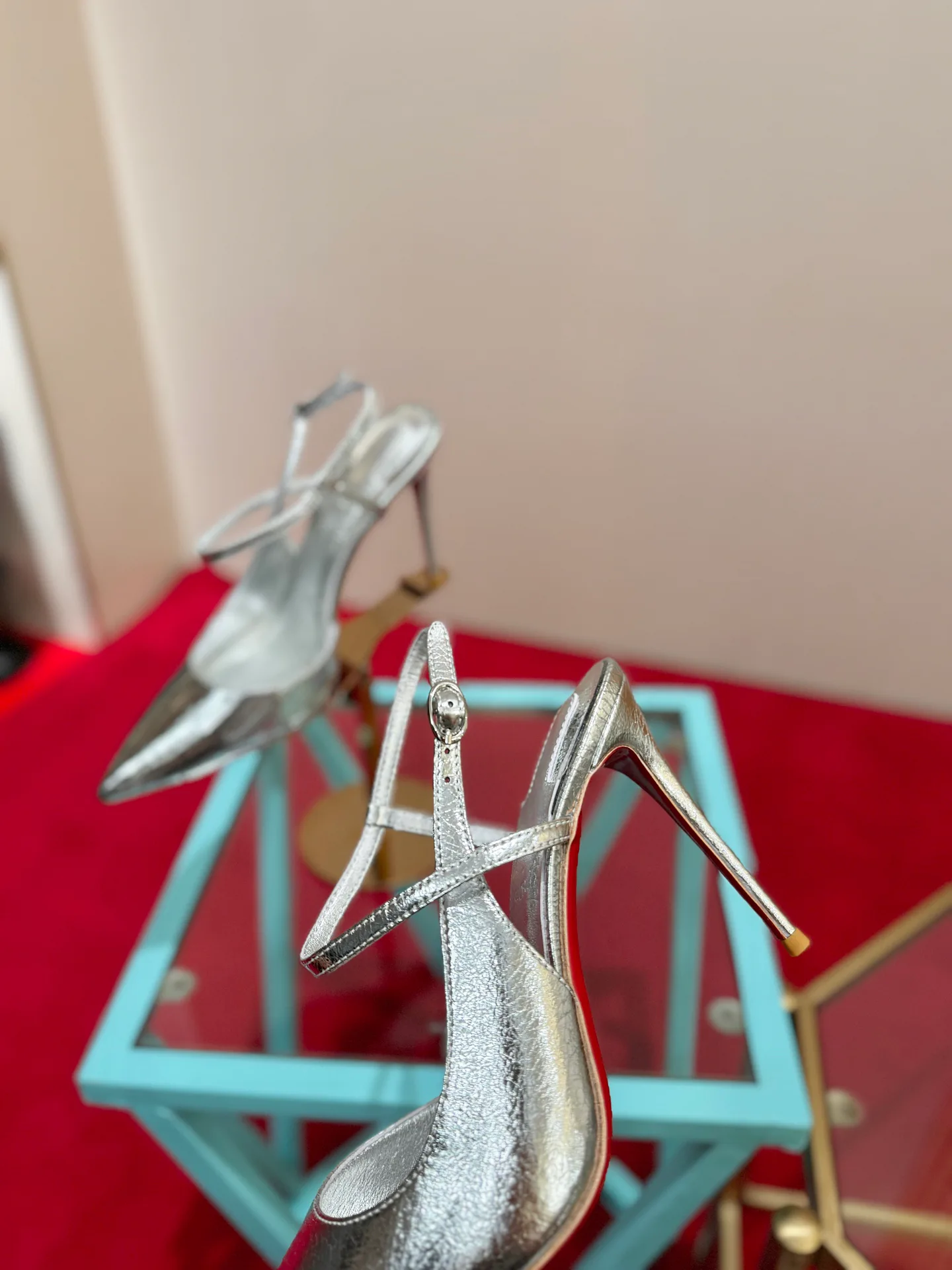 Туфли Женские Christian Louboutin 11648899