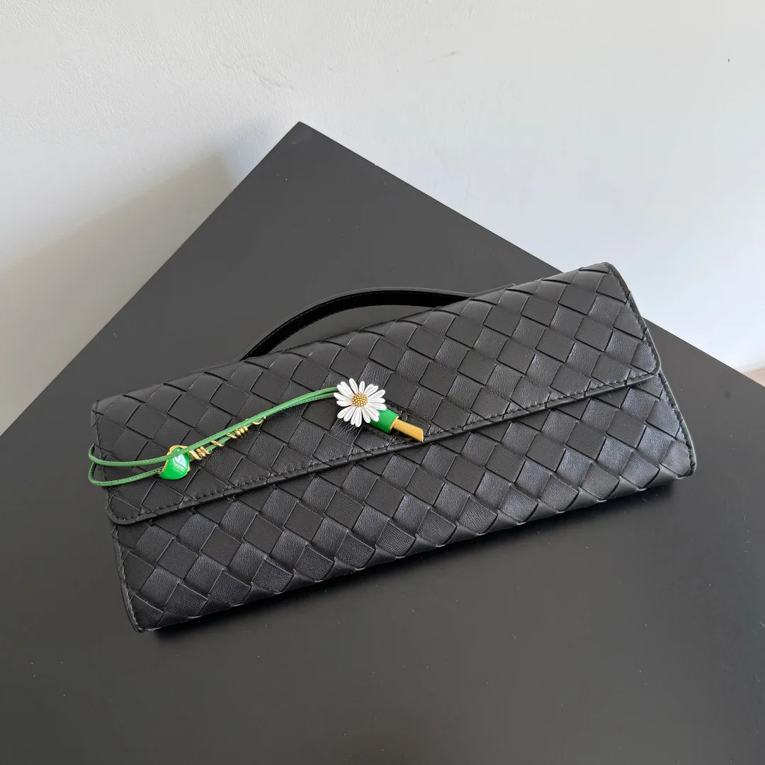 Клатчи Женские Bottega Veneta 11191842
