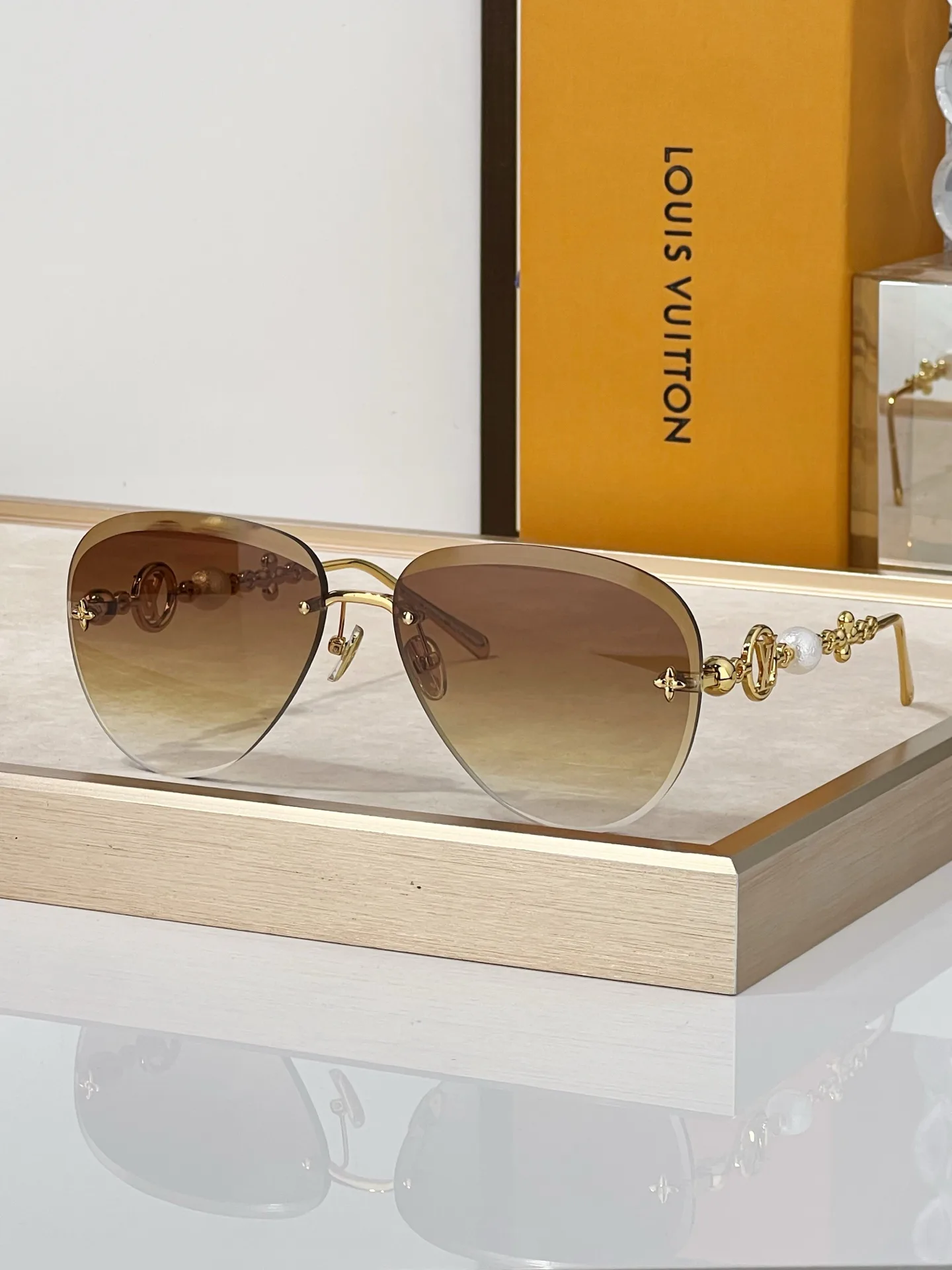 Очки Louis Vuitton 17633231