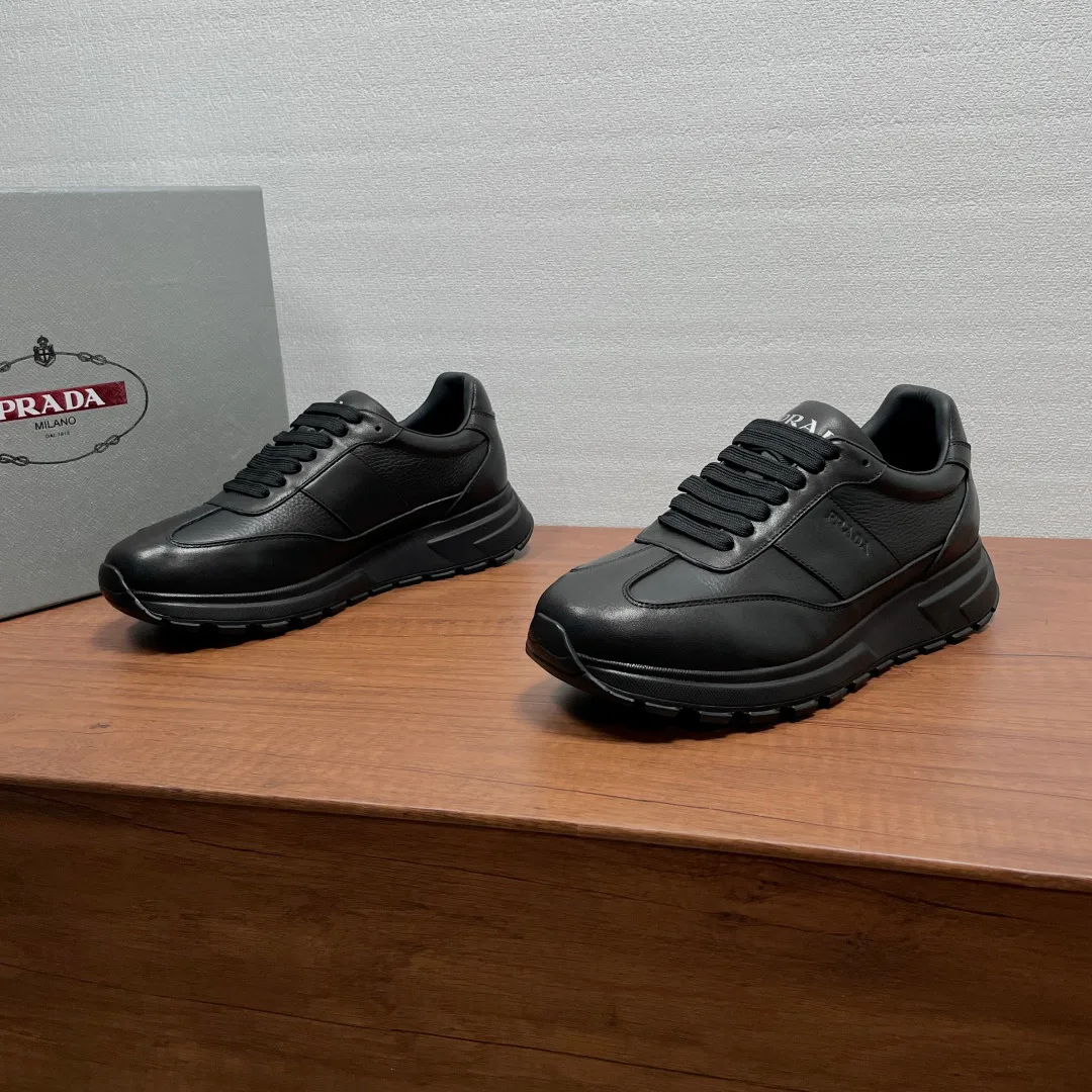 Кроссовки Мужские Prada 17542579