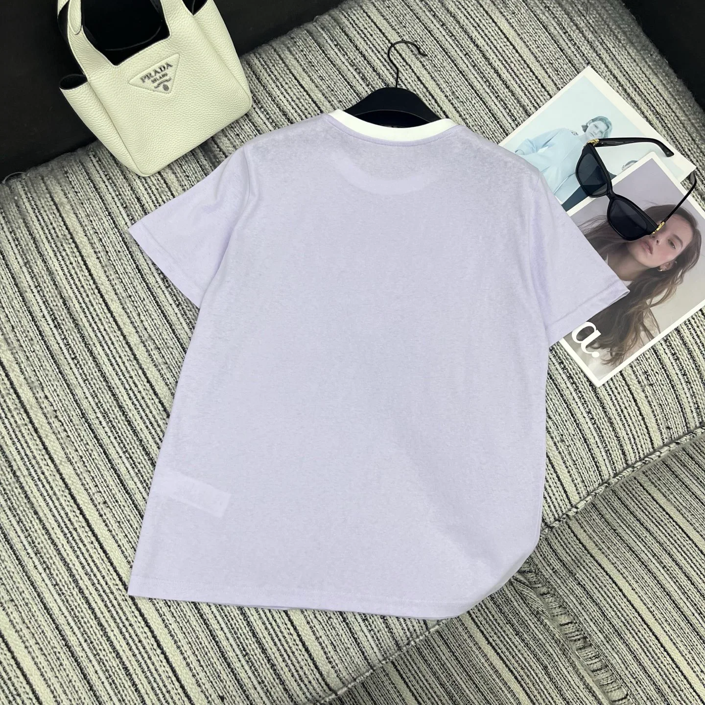 Футболки Женские Prada 13346888