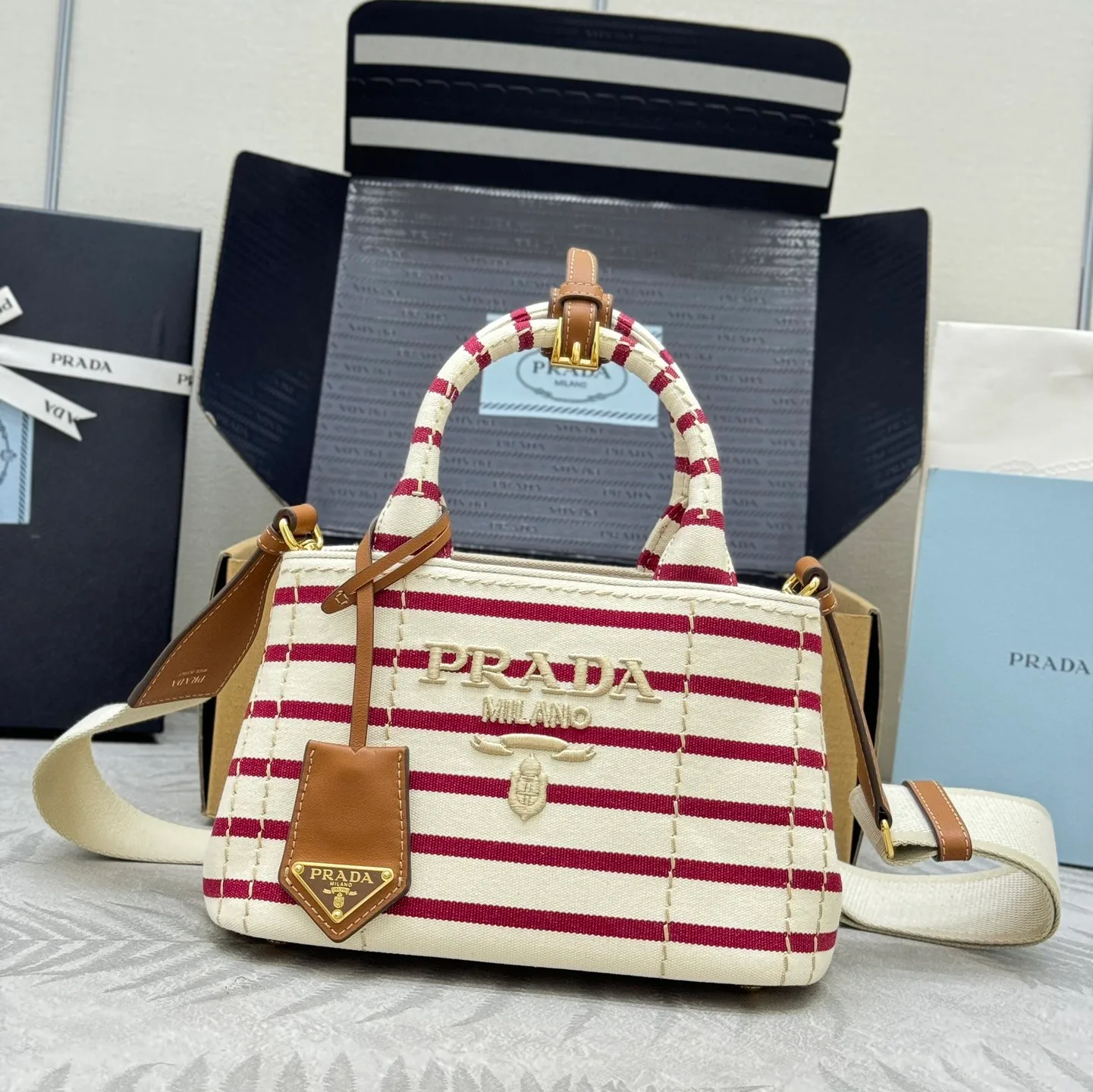 Сумки На Ремне Женские Prada 11164947