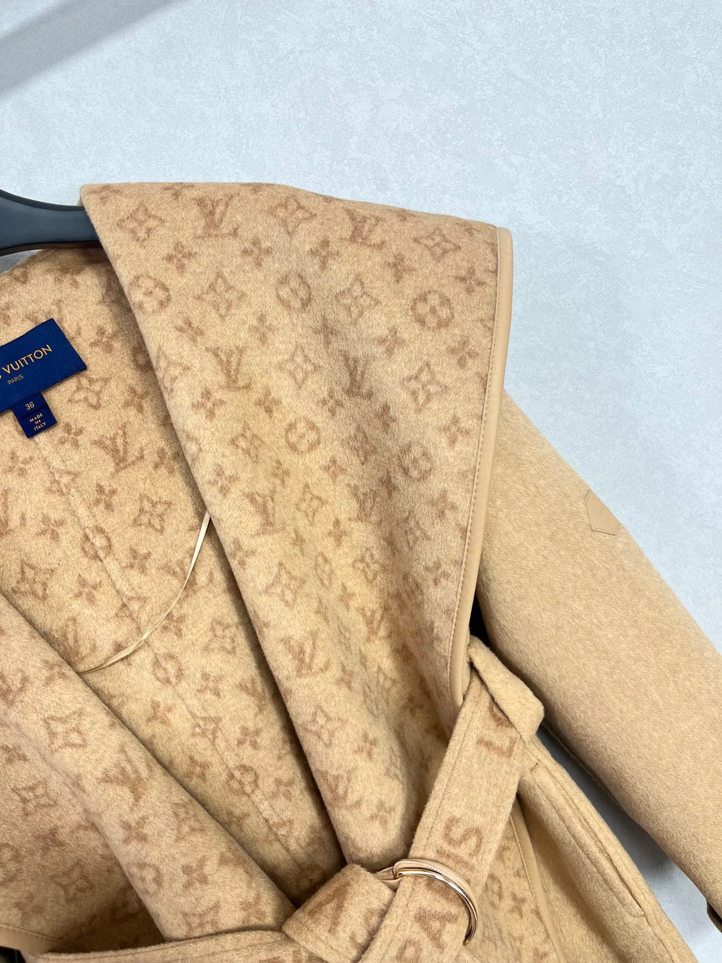 Пальто Женские Louis Vuitton 3532913