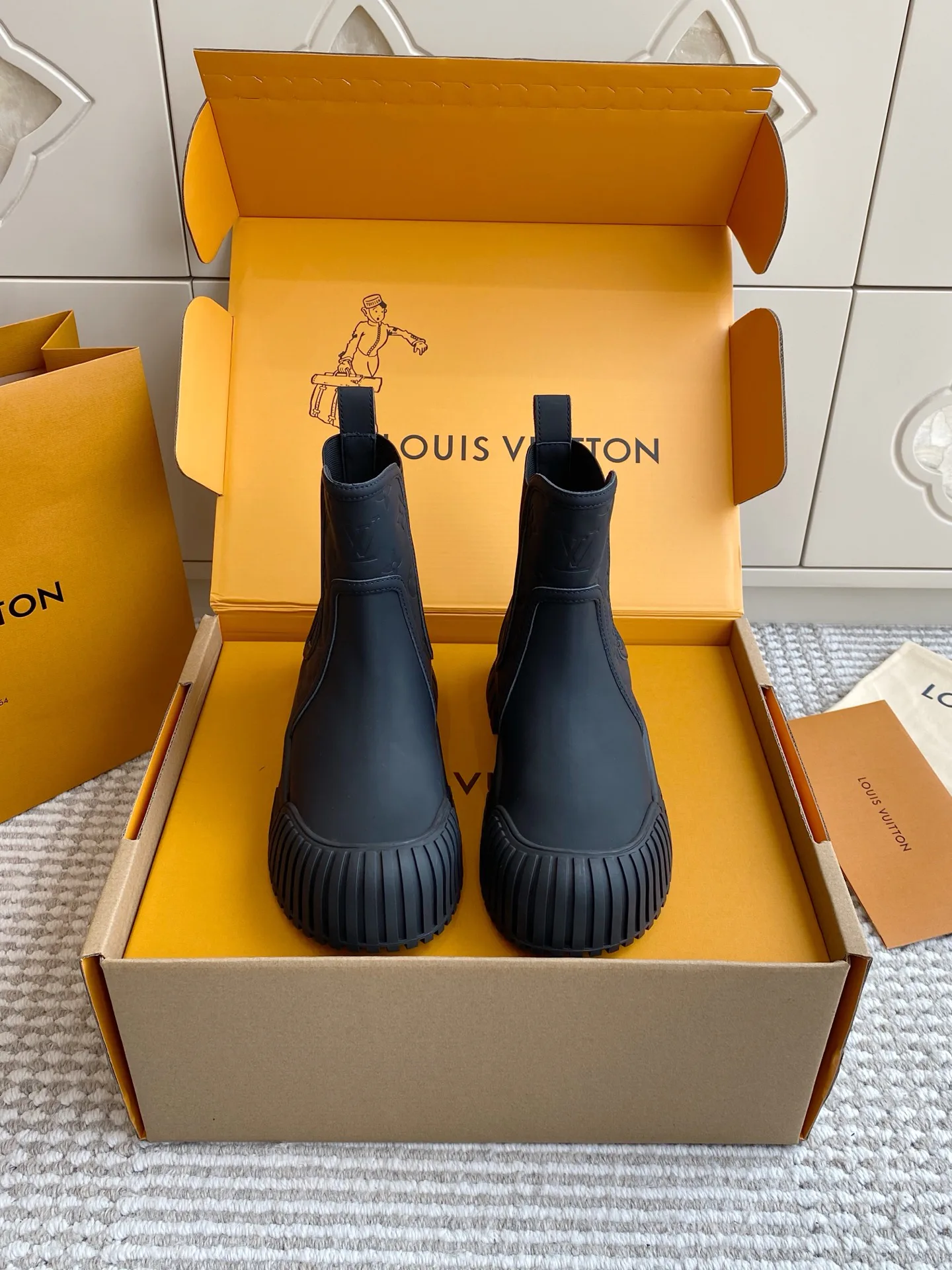 Ботинки Женские Louis Vuitton 19667921