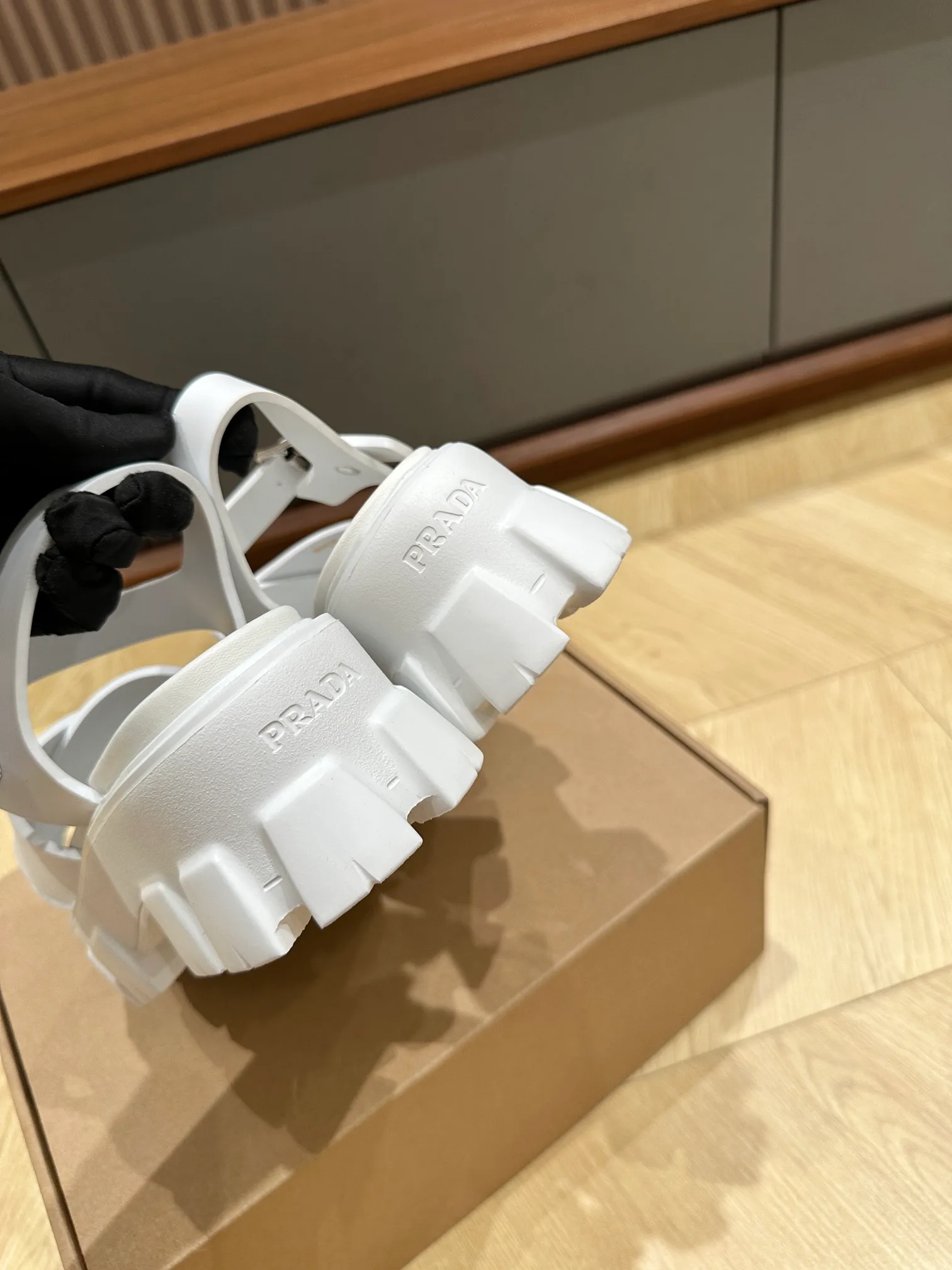 Босоножки Женские Prada 33988