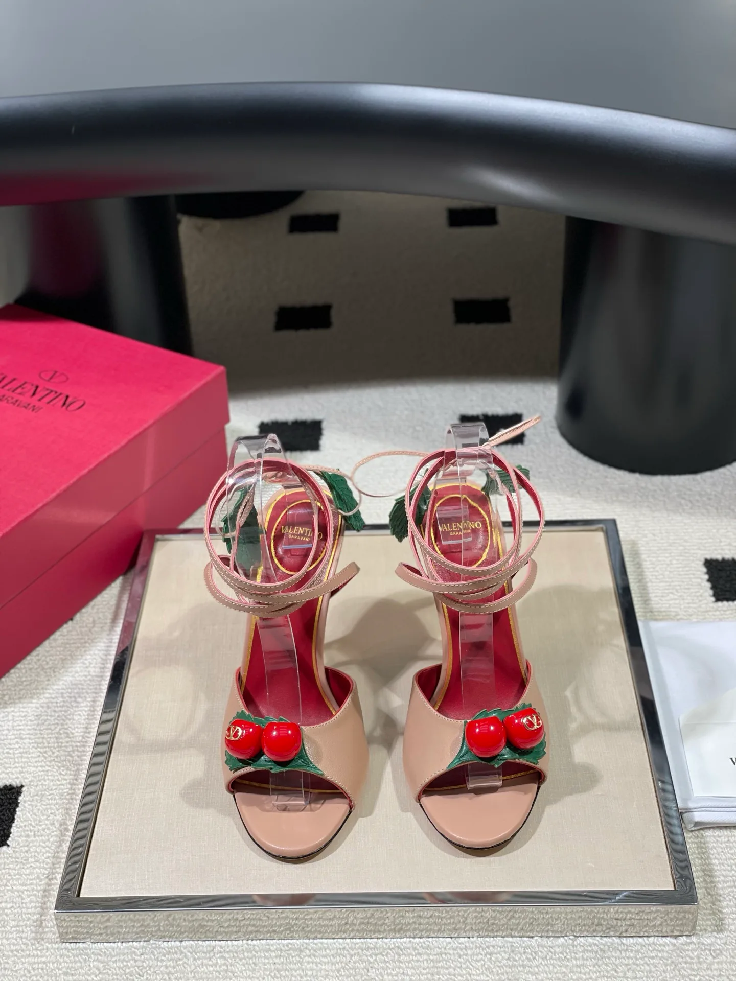 Босоножки Женские Valentino 13189671