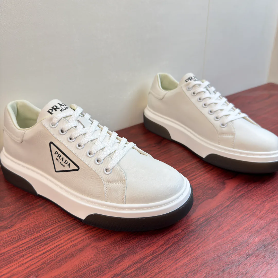 Кроссовки Мужские Prada 16935015