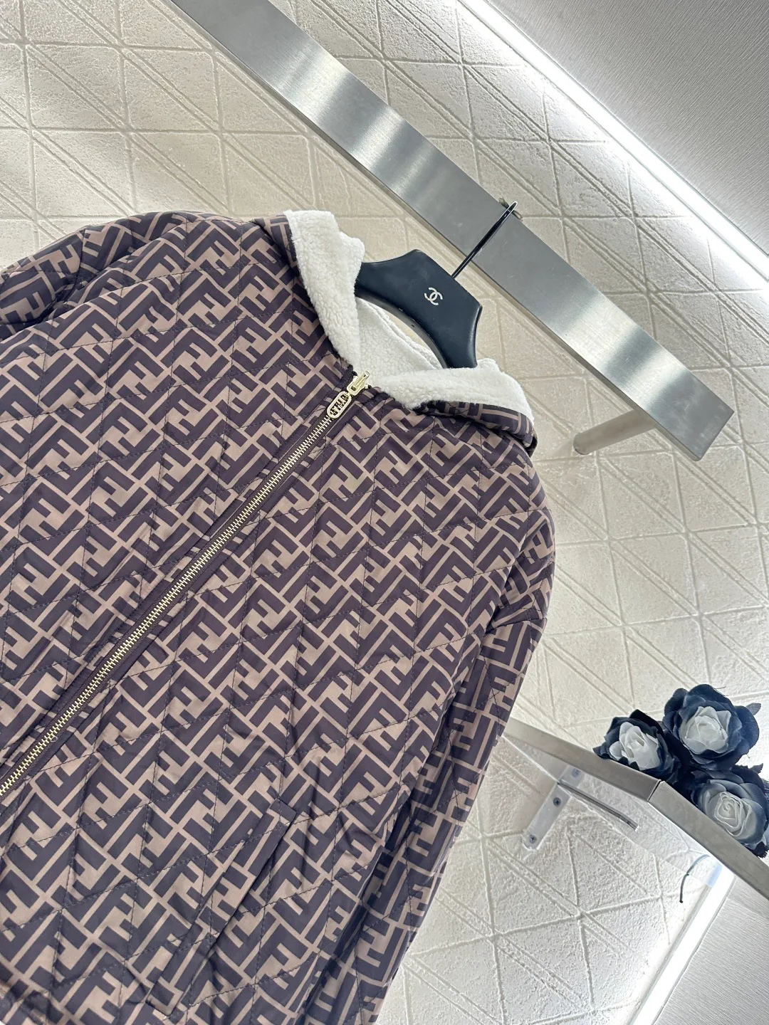 Куртки И Пуховики Женские Fendi 526906