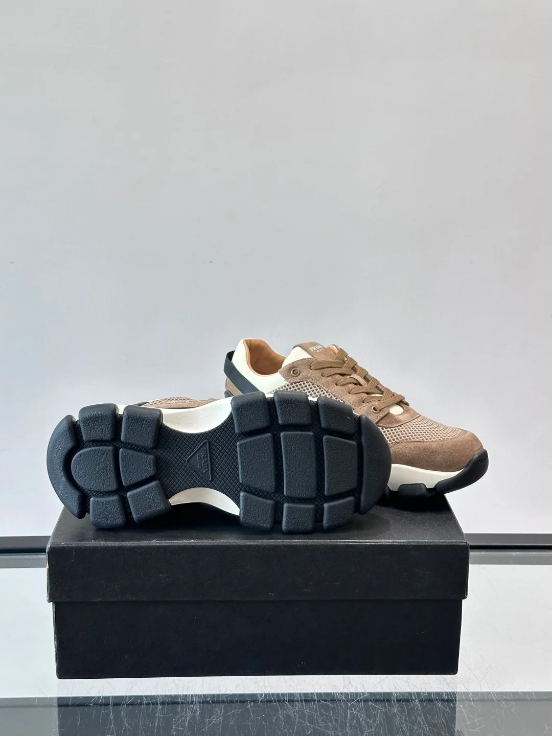Кроссовки Мужские Prada 17498047