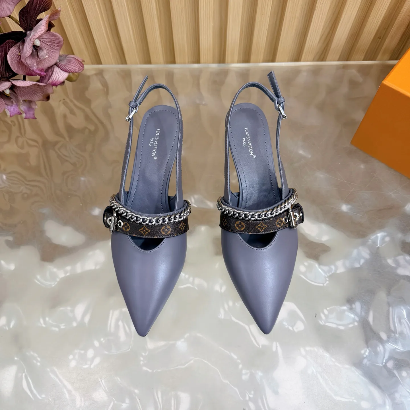 Туфли Женские Louis Vuitton 1018176