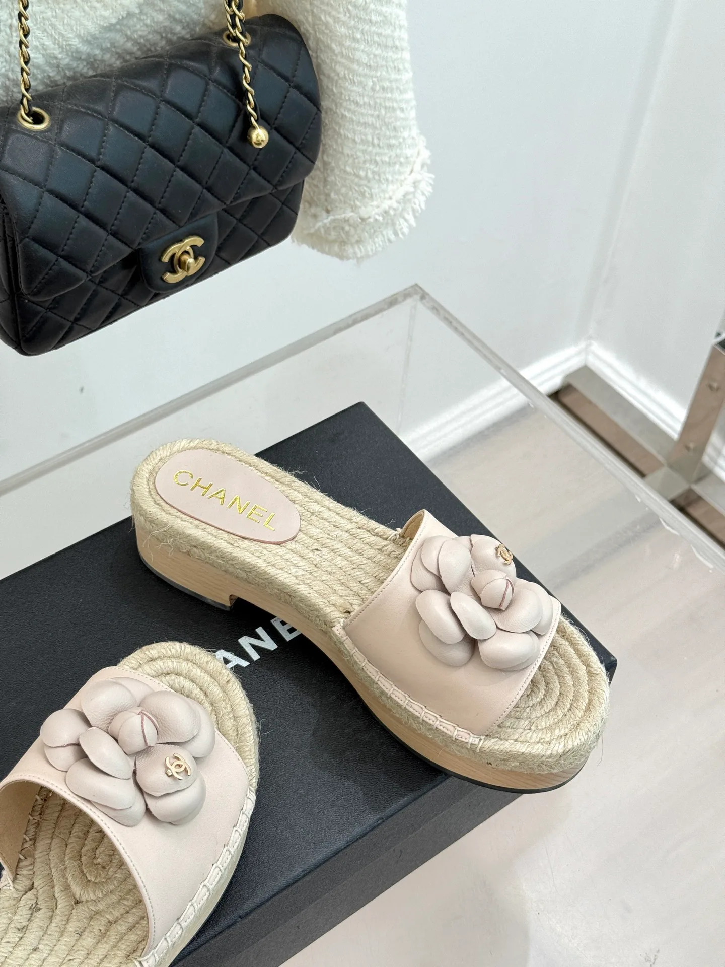 Шлепанцы Женские Chanel 9499274