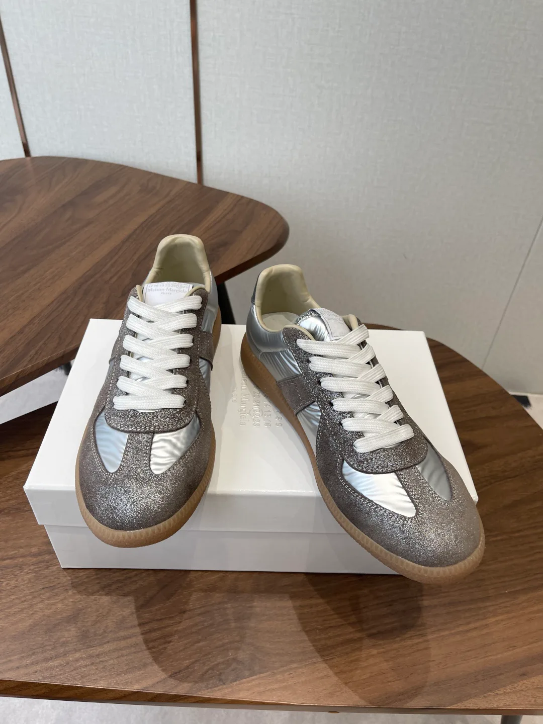 Кроссовки Женские Maison Margiela 11867620
