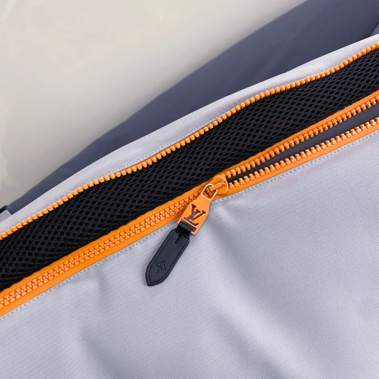 Куртки И Пуховики Мужские Louis Vuitton 1129735