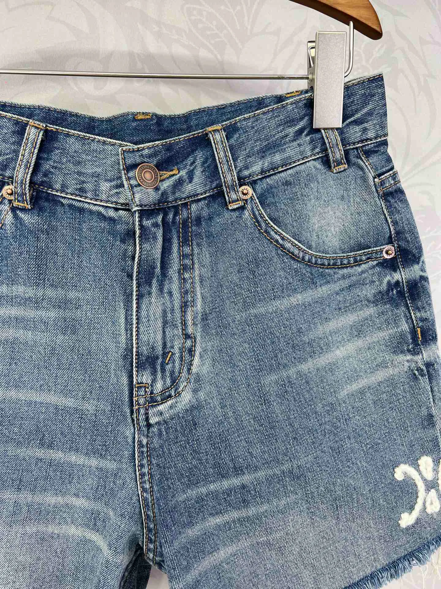 Шорты Женские Celine 29676