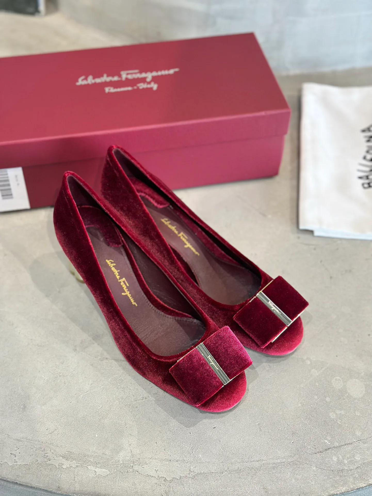 Туфли Женские Salvatore Ferragamo 11675411