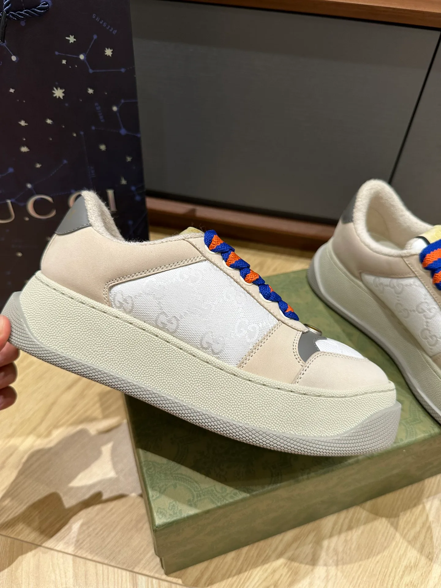 Кроссовки Женские Gucci 1331225