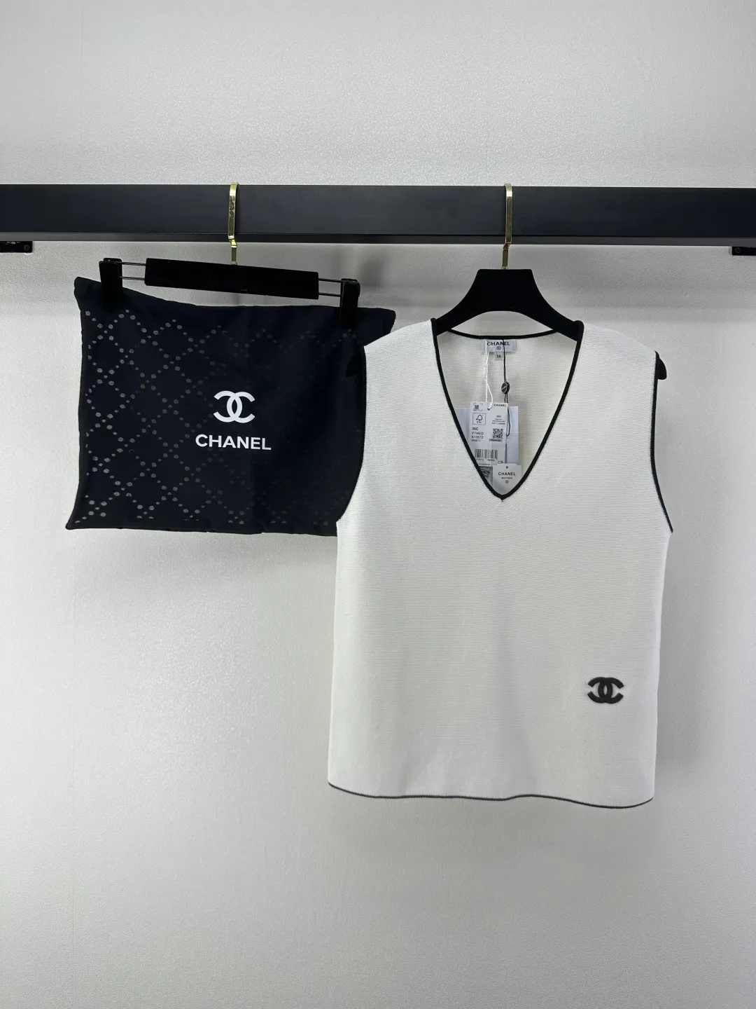 Жилеты Женские Chanel 11455056