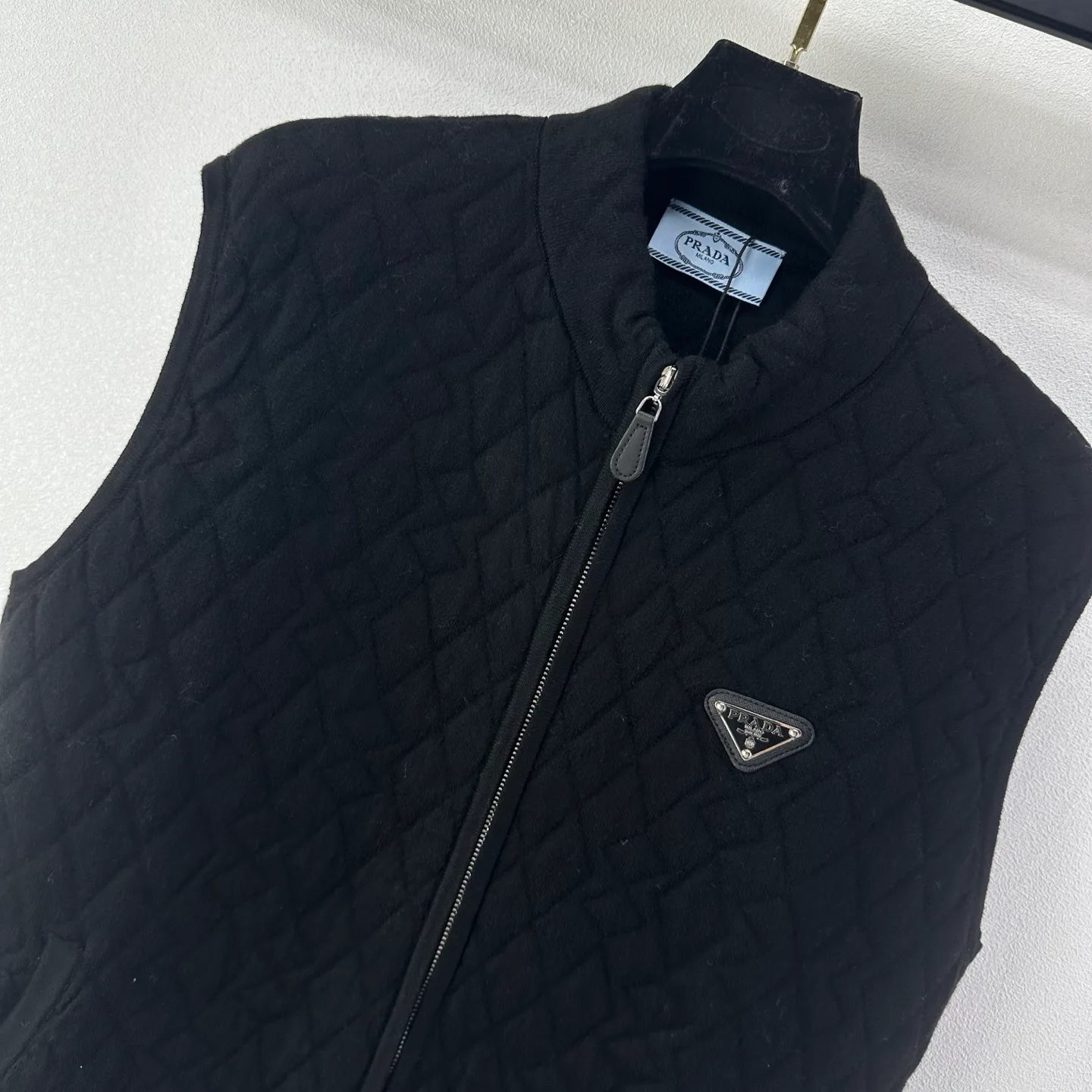 Жилеты Женские Prada 18615995