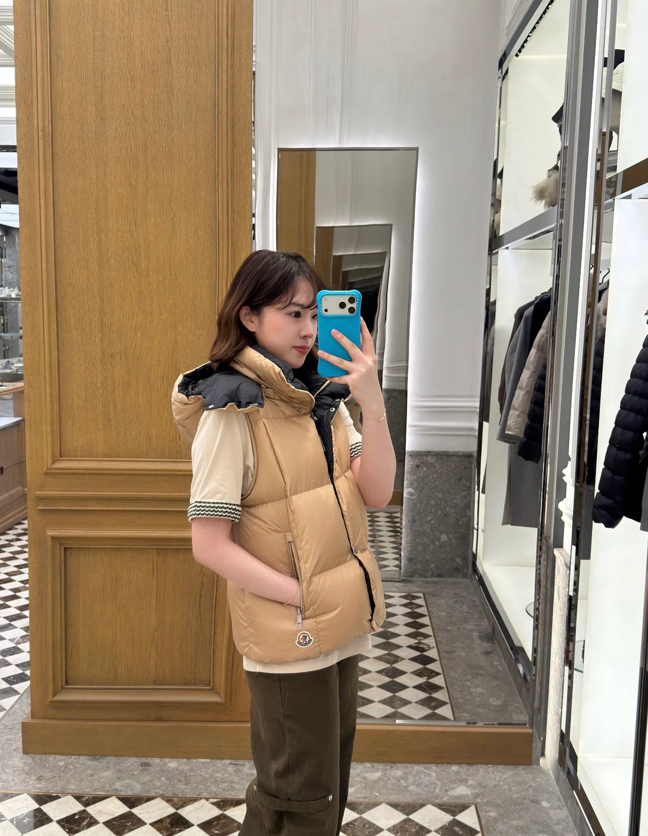 Жилеты Женские Moncler 18713364