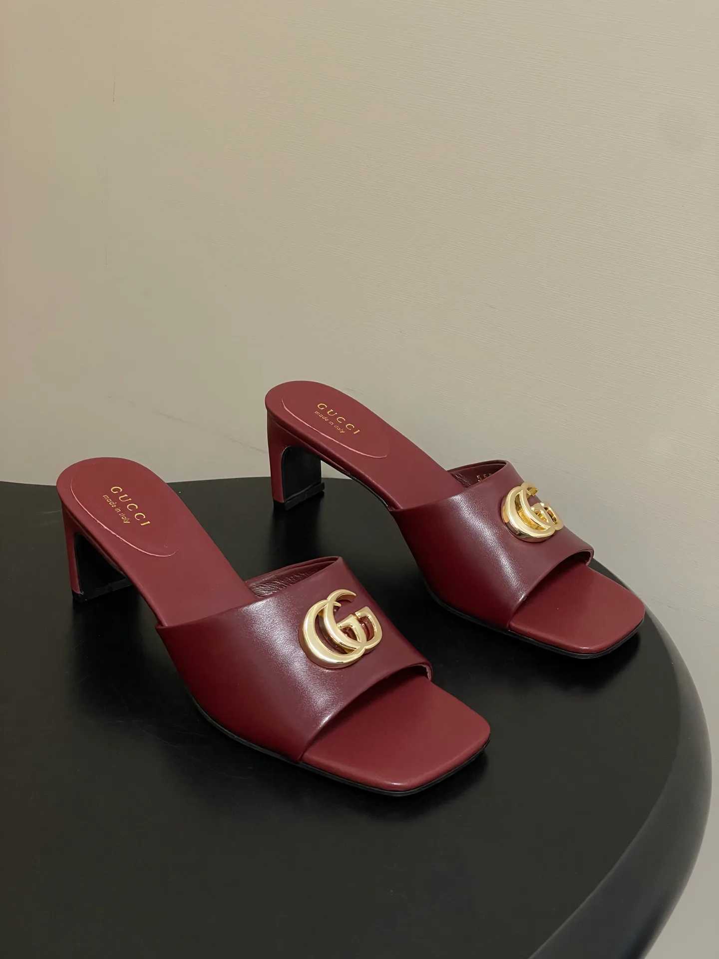 Босоножки Женские Gucci 10395325