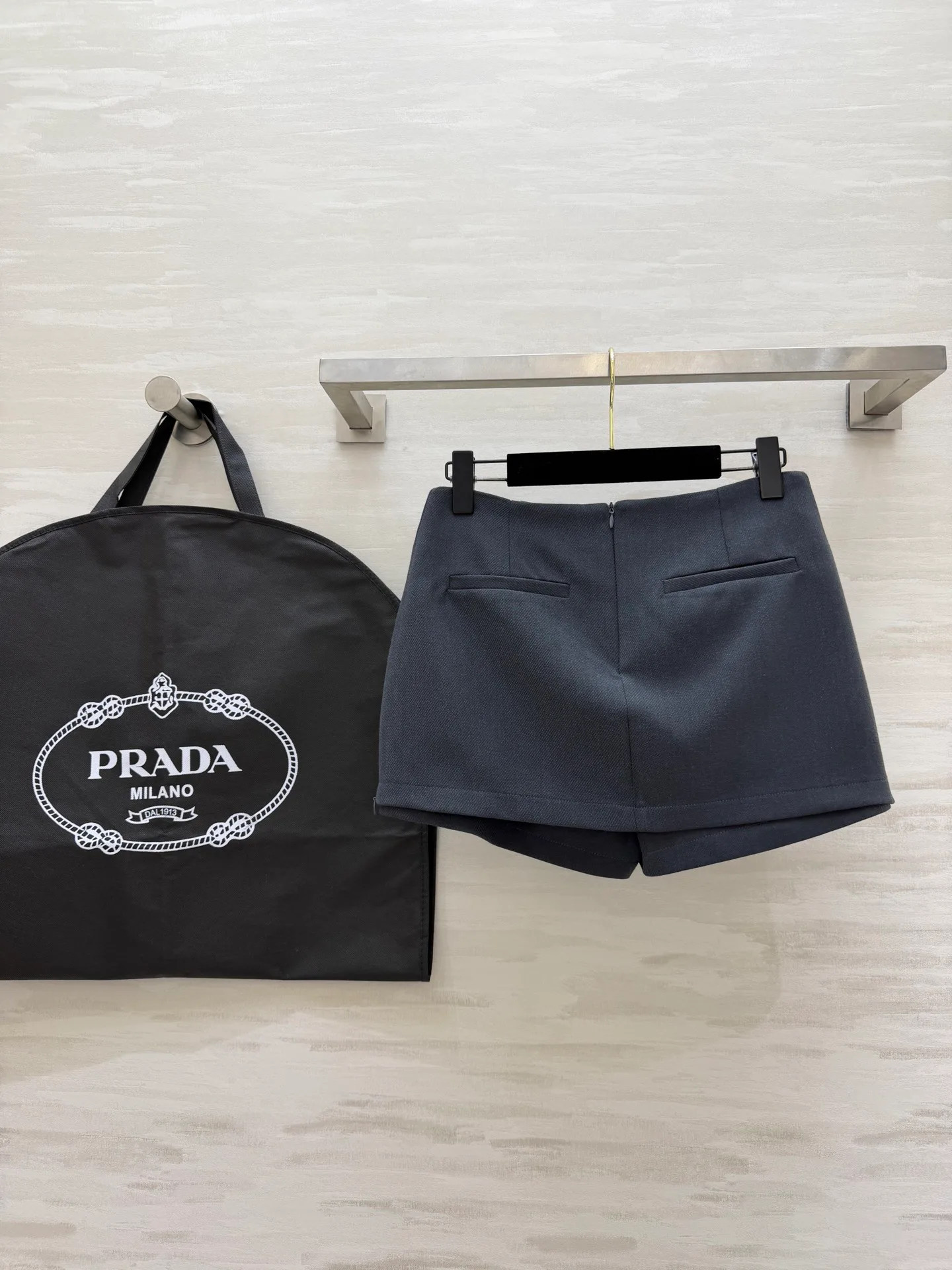 Шорты Женские Prada 11568012