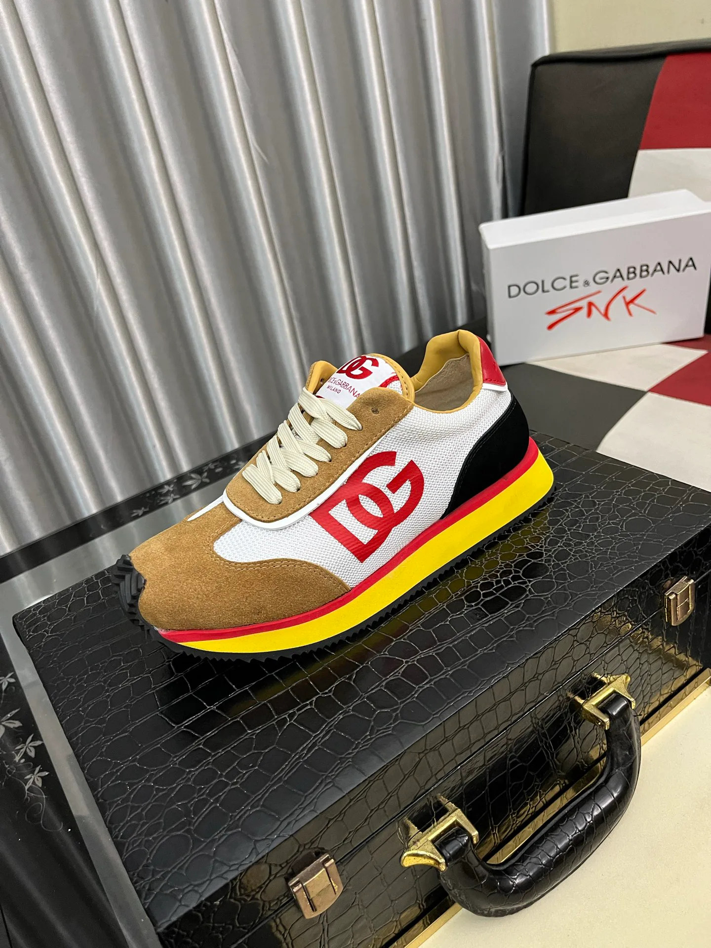 Кроссовки Женские Dolce & Gabbana 18890145