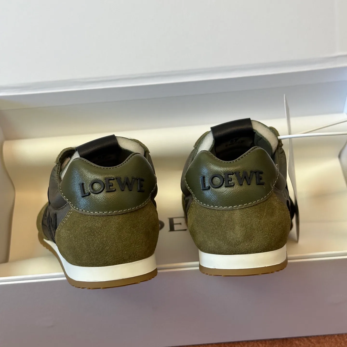 Кроссовки Женские Loewe 591561