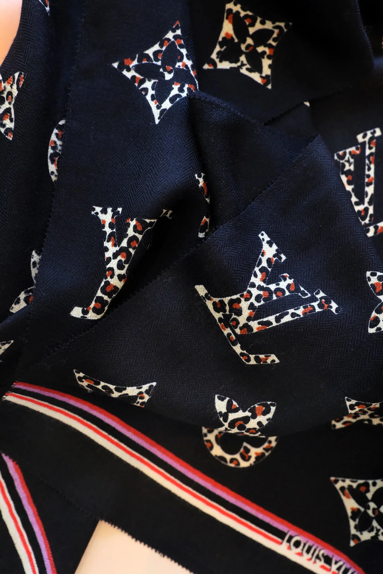 Шарфы Louis Vuitton 12073