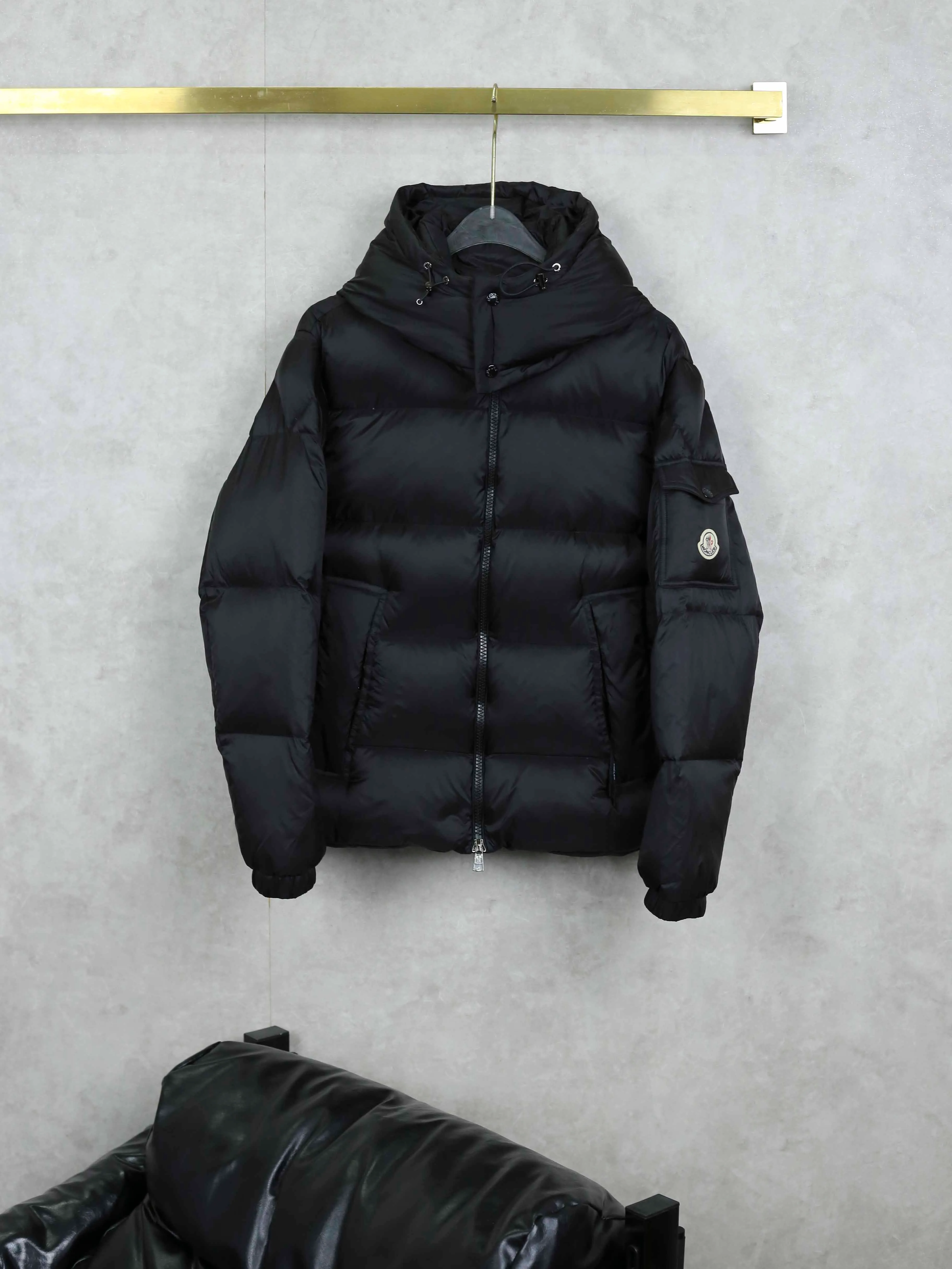 Куртки И Пуховики Женские Moncler 5380532