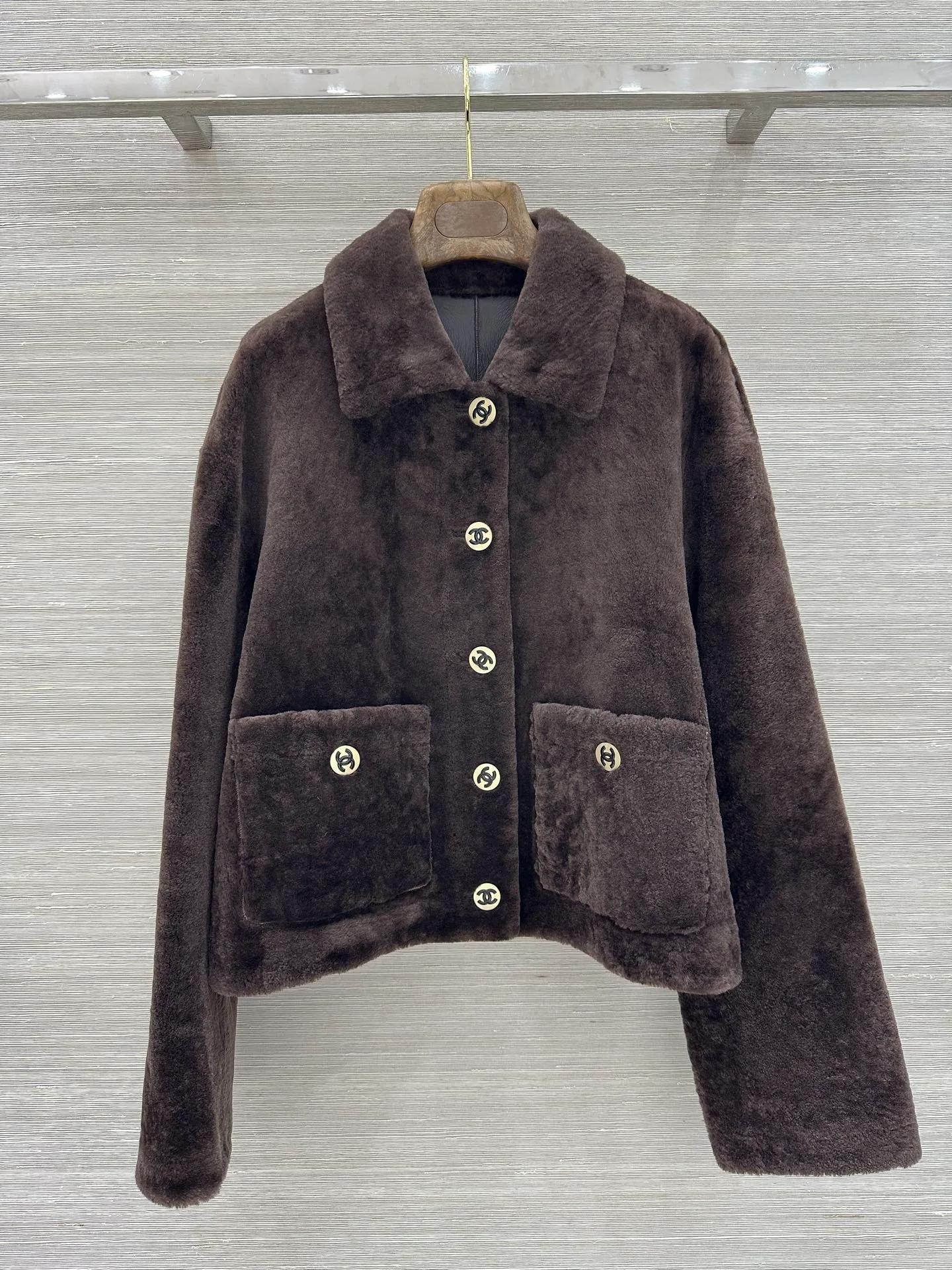 Кожаные Куртки И Дублёнки Женские Chanel 18503459