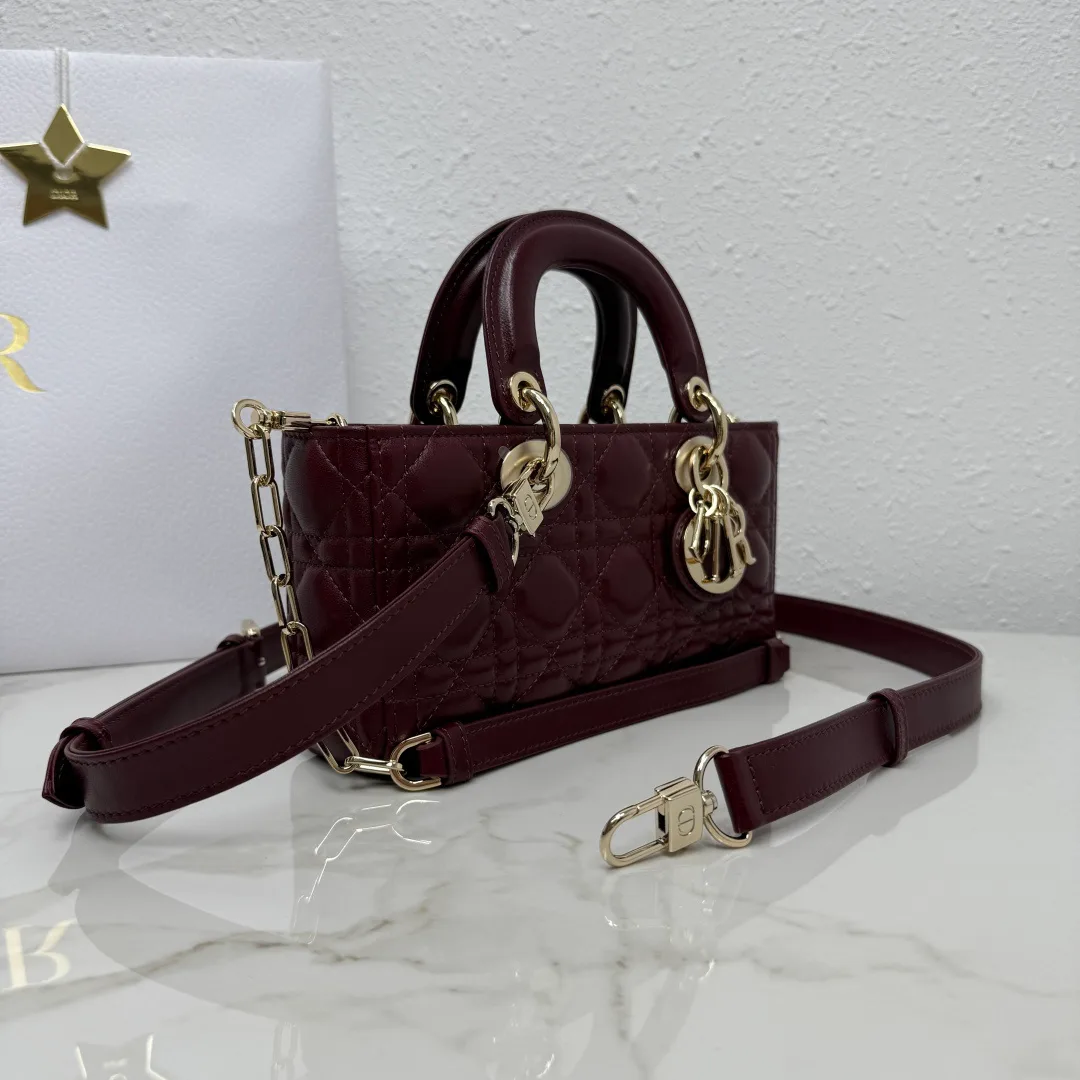 Классические Сумки Женские Christian Dior 17601426